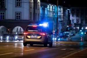 Teško razbojništvo nožem i biber-sprejom u Meidlingu