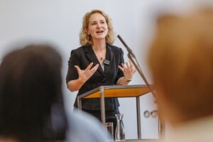 Nakon završenog Med-Faksa: Holzleitner traži obavezni rad za lekare