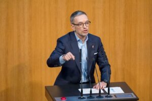 Kickl zahteva „Tag des Volkes“ umesto alibi kursa
