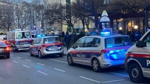 Napad nožem na policajca u Beču