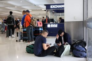 Debata o taksi na avio-karte na Flughafen Wien